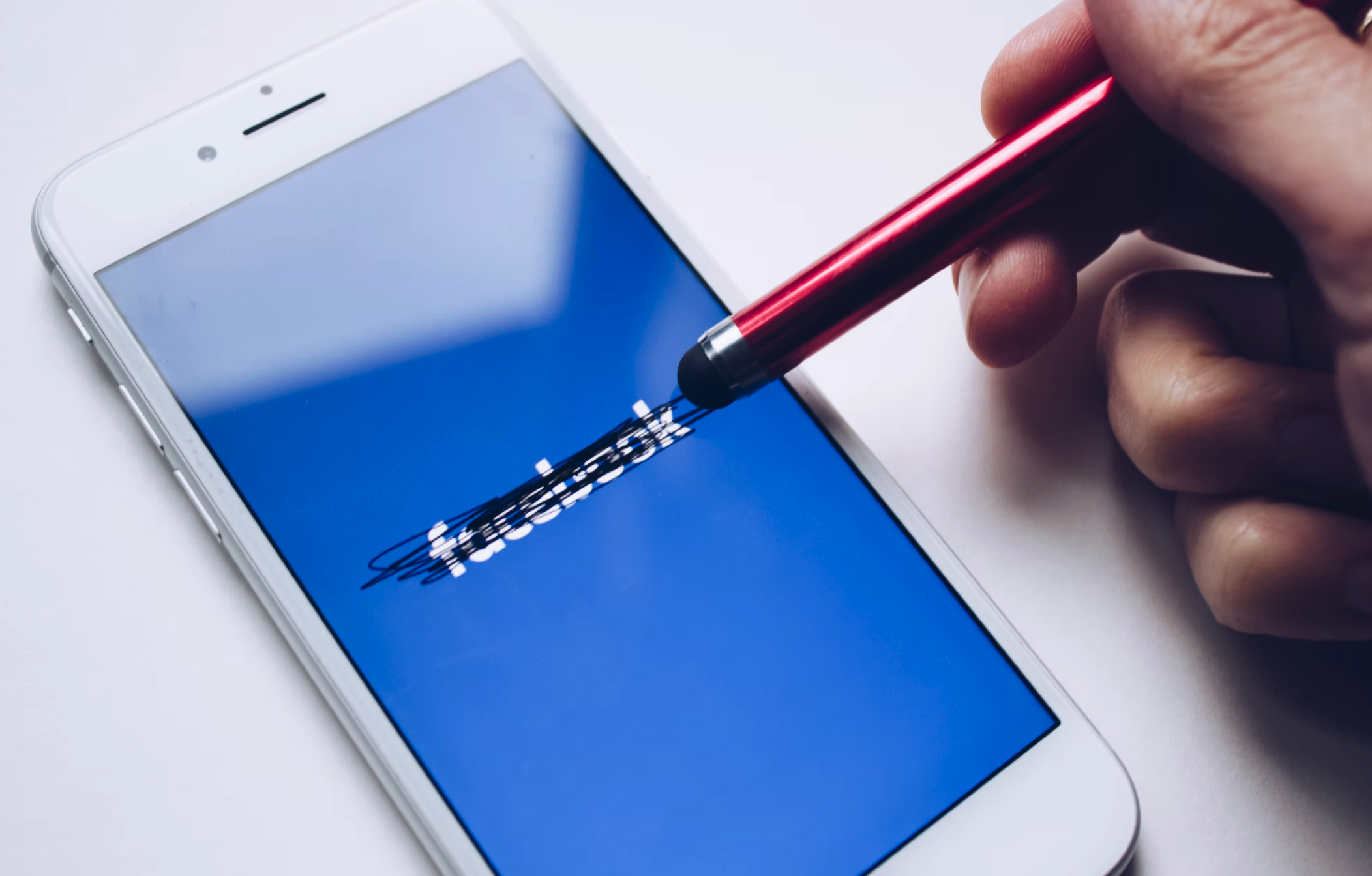 扎克伯格连“Facebook”都不要了？